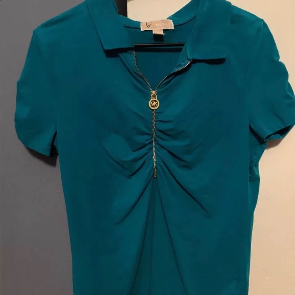 Micheal kors t shirt size large blue/green color